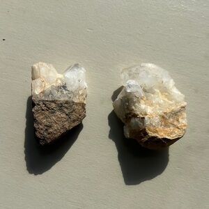 Natural Quartz Crystal Stones
